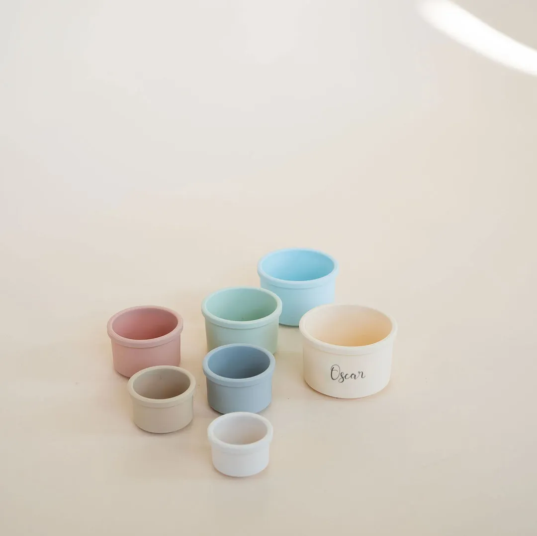 JBØRN Silicone Stacking Tower Cups