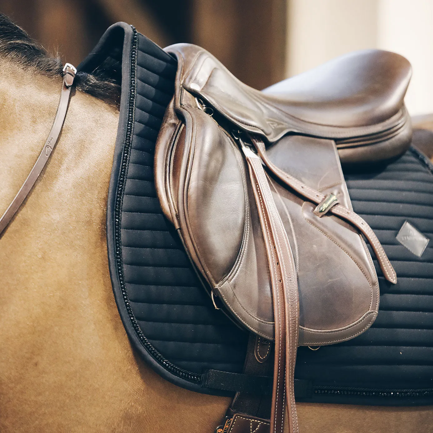 Kentucky Horsewear Pearls Jumping Saddle Cloth - Black