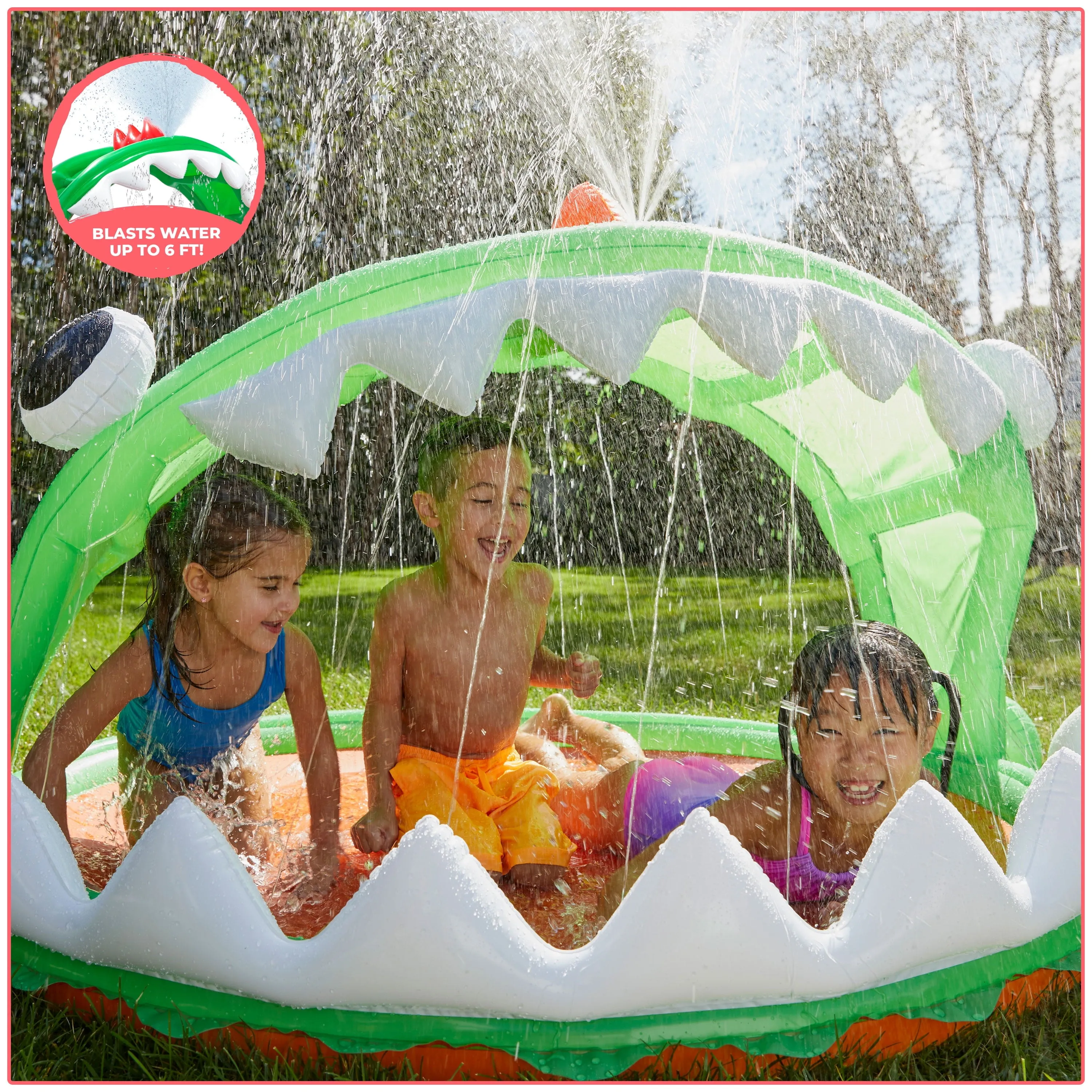 Mega Piranha Shade N' Splash Sprinkler and Splash Pad 5.5'