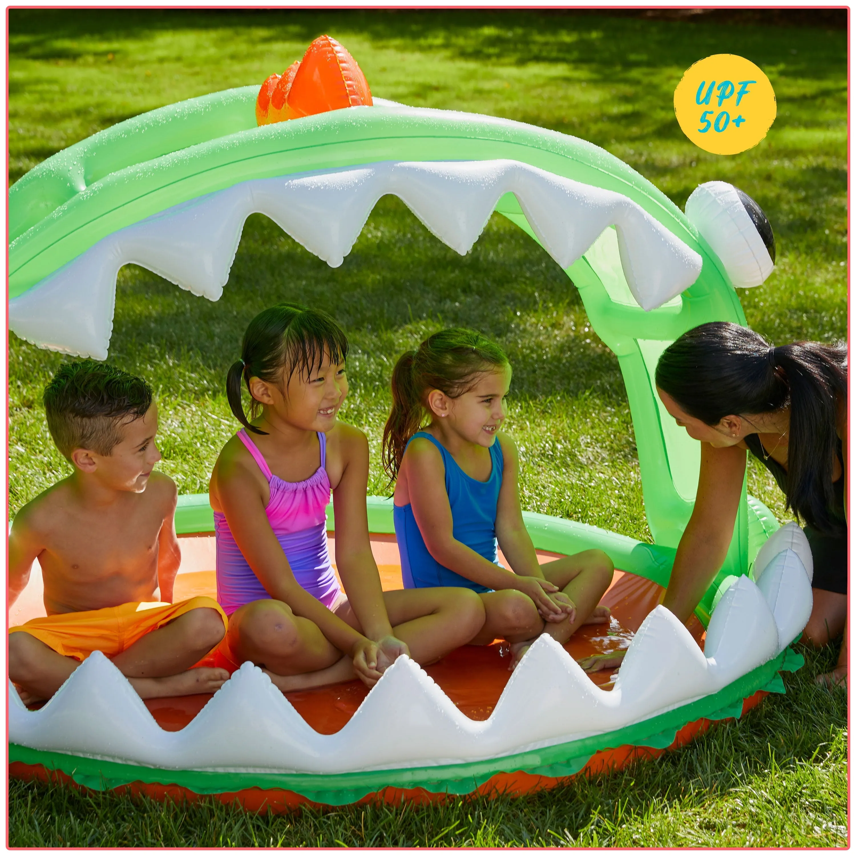 Mega Piranha Shade N' Splash Sprinkler and Splash Pad 5.5'