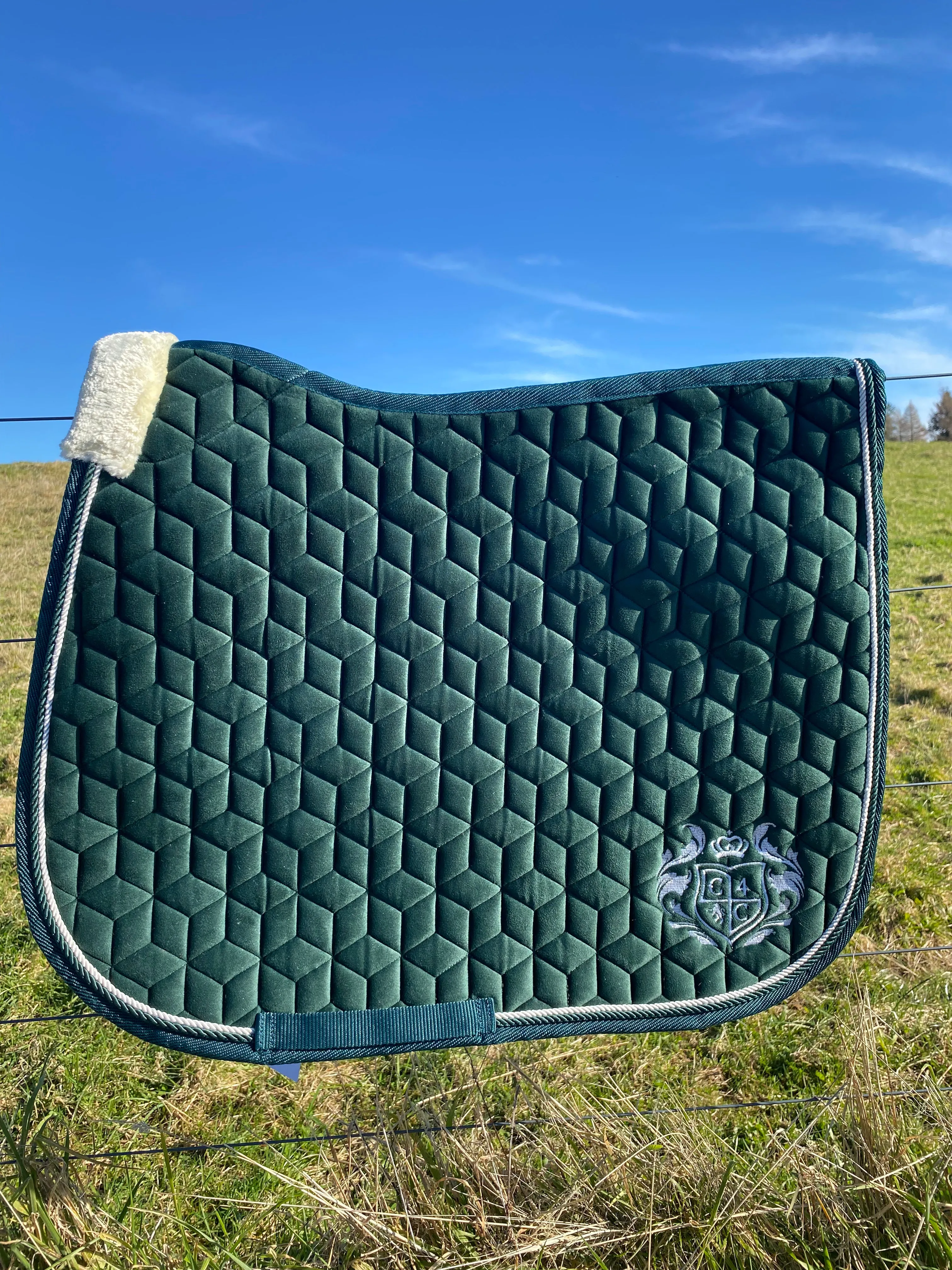 Plush Saddle Blanket – Full